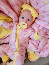 Load image into Gallery viewer, Blayklee Bear quilted Blanket