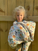 Load image into Gallery viewer, Purrfect Pets quilted Blanket