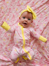 Load image into Gallery viewer, Blayklee Bear quilted Blanket