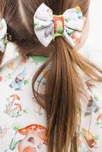 Load image into Gallery viewer, Garden Gnomes Alligator Clip Bamboo Bows