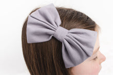 Load image into Gallery viewer, Groovy Grey Bamboo Alligator Clip Bows