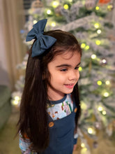 Load image into Gallery viewer, Stormy Sky Bamboo Alligator Clip Bows