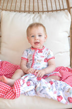 Load image into Gallery viewer, Friendly Farm Quilted Blanket