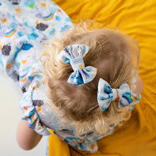 Load image into Gallery viewer, Weather Warriors Bamboo Alligator Clip Bows