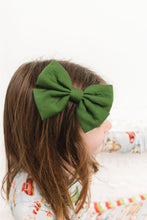 Load image into Gallery viewer, Green Grey Cocoa Cups Bamboo Alligator Clip Bows