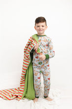 Load image into Gallery viewer, Christmas Stripes Quilted Blanket