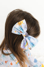 Load image into Gallery viewer, Weather Warriors Bamboo Alligator Clip Bows