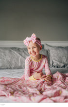 Load image into Gallery viewer, Blayklee Bear quilted Blanket