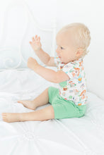 Load image into Gallery viewer, Garden Gnomes 3-Piece Jogger Daywear