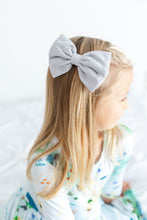 Load image into Gallery viewer, Silver Scene Big Bow Bamboo