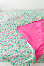 Load image into Gallery viewer, Tea Three Quilted Blanket