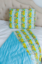 Load image into Gallery viewer, Dino quilted Blanket