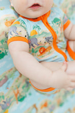 Load image into Gallery viewer, Sunny Safari Crib Sheet