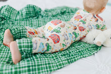Load image into Gallery viewer, Barnyard Besties quilted Blanket