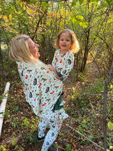 Load image into Gallery viewer, Forest Friends Blanket