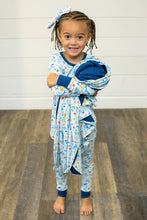 Load image into Gallery viewer, Sailing Seas Blanket