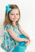 Load image into Gallery viewer, Tidal Teal Alligator clip Bows
