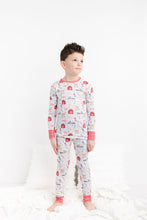 Load image into Gallery viewer, Friendly Farm 2-Piece Long Sleeve Pjs
