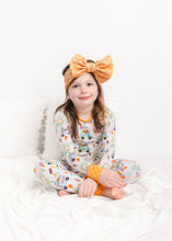 Load image into Gallery viewer, Ice Cream Waffle Cone Big Bow Headband
