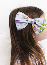 Load image into Gallery viewer, Zoomie Zots Bamboo Alligator Clip Bows
