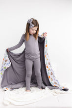 Load image into Gallery viewer, Zoomie Zots Quilted Blanket

