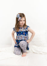 Load image into Gallery viewer, Space Bamboo Alligator Clip Bows
