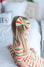 Load image into Gallery viewer, Christmas Stripes Bamboo Alligator Clip Bows
