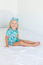 Load image into Gallery viewer, Ocean Oasis 2-Piece Shorts Pjs
