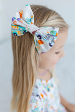 Load image into Gallery viewer, Ice Cream Bamboo Alligator Clip Bows
