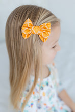 Load image into Gallery viewer, Ice Cream Waffle Cone Bamboo Alligator Clip Bows

