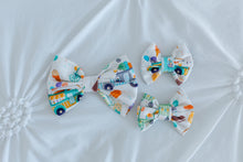 Load image into Gallery viewer, Ice Cream Bamboo Alligator Clip Bows
