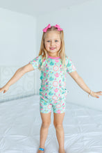 Load image into Gallery viewer, Tea Three 2-Piece Shorts Pj
