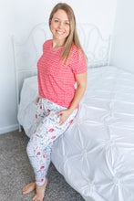Load image into Gallery viewer, Friendly Farm Women&#39;s Short Sleeve Top
