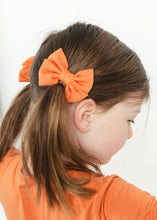 Load image into Gallery viewer, Pumpkin Pie Bamboo Alligator Clip Bows
