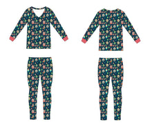 Load image into Gallery viewer, Gingerbread Women&#39;s Long Sleeve Pjs
