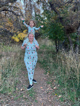 Load image into Gallery viewer, Forest Friends Women&#39;s Short Sleeve Pjs
