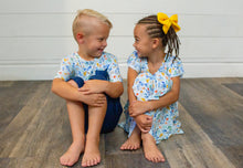Load image into Gallery viewer, Sailing Seas Big Yellow Bow
