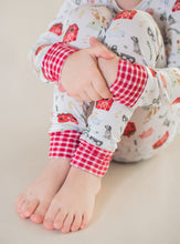 Load image into Gallery viewer, Friendly Farm 2-Piece Long Sleeve Pjs
